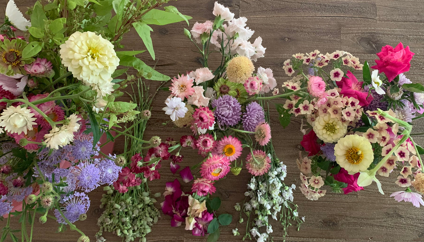 Floral Bud Vase Arrangement Workshop